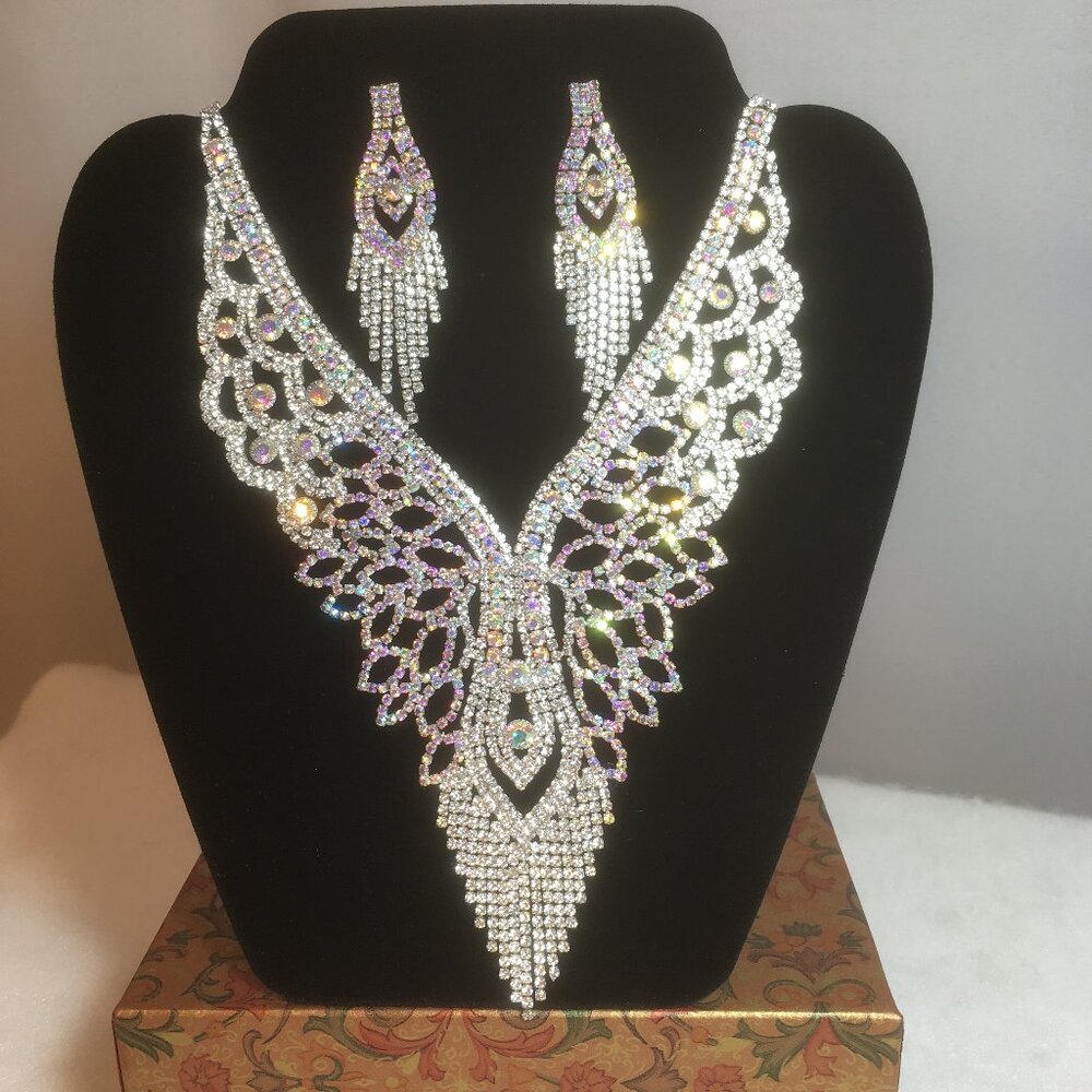 Necklace and Earrings Set           FREE SHIPPING